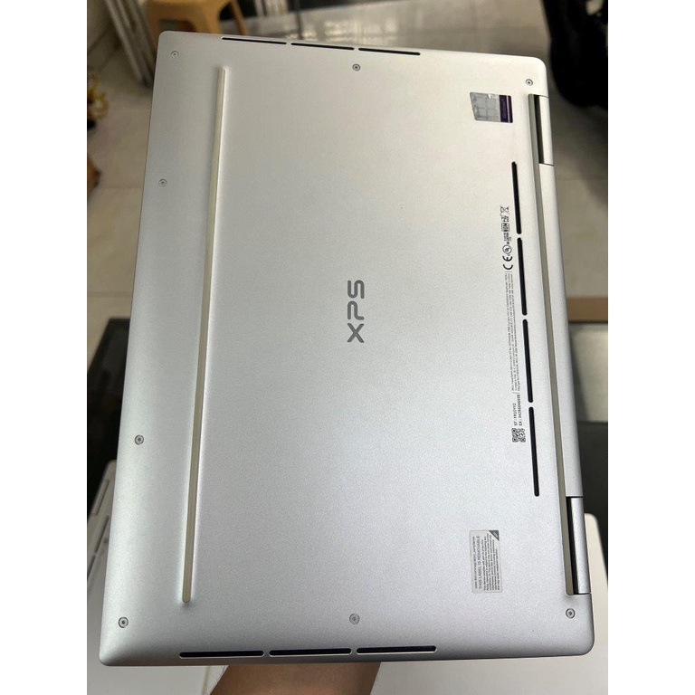 Laptop Dell xps 7390 2-1 i7 1065G7/16G/256G/fullhd touch