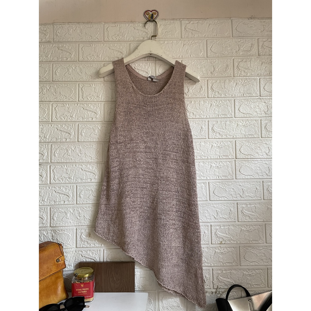 Áo len sát nách tà xéo H&M