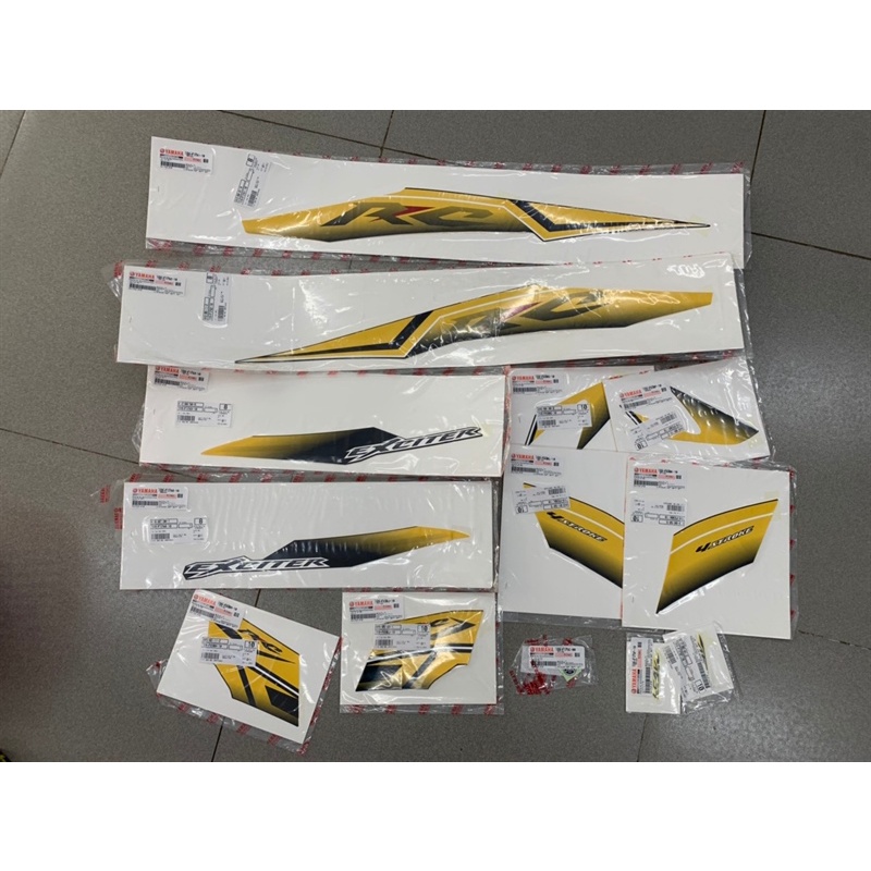 Tem bửng ngoài Ex 09 RC Vàng Đen Trái , Phải ( xe Đen ) miếng