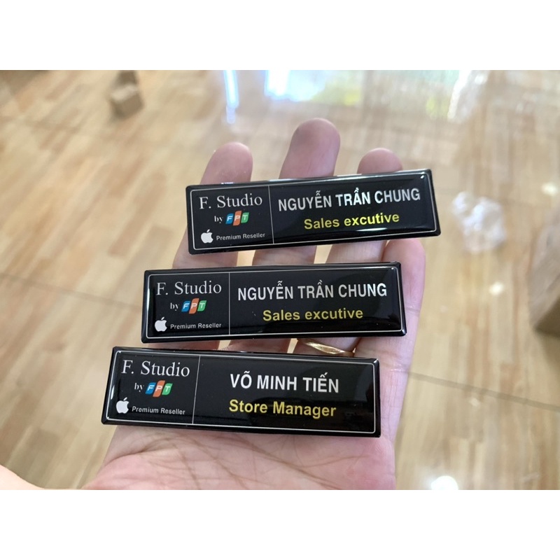 Bảng tên FPT in cố định theo yêu cầu -