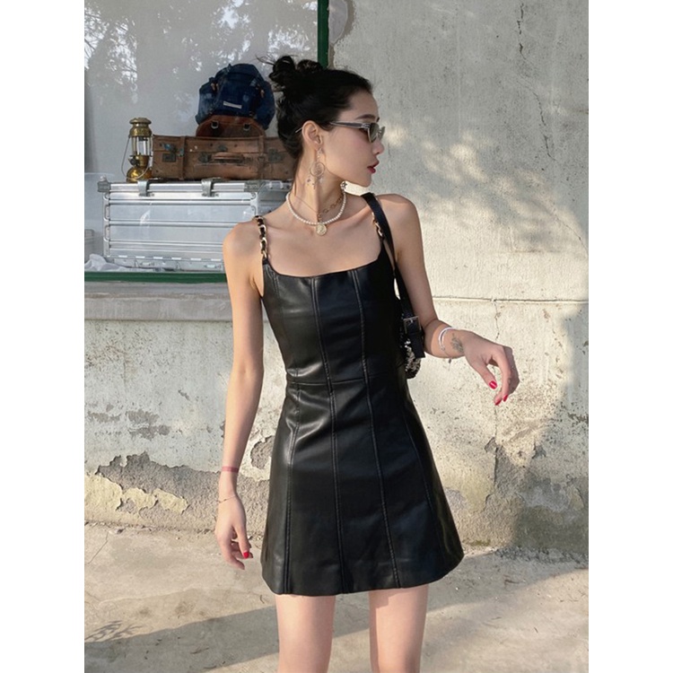 Váy_Váy da pu nhỏ màu đen khí chất cao cấp cảm giác xã hội em gái hoàng gia váy ngắn gợi cảm hot girl váy dây chuyền nữ