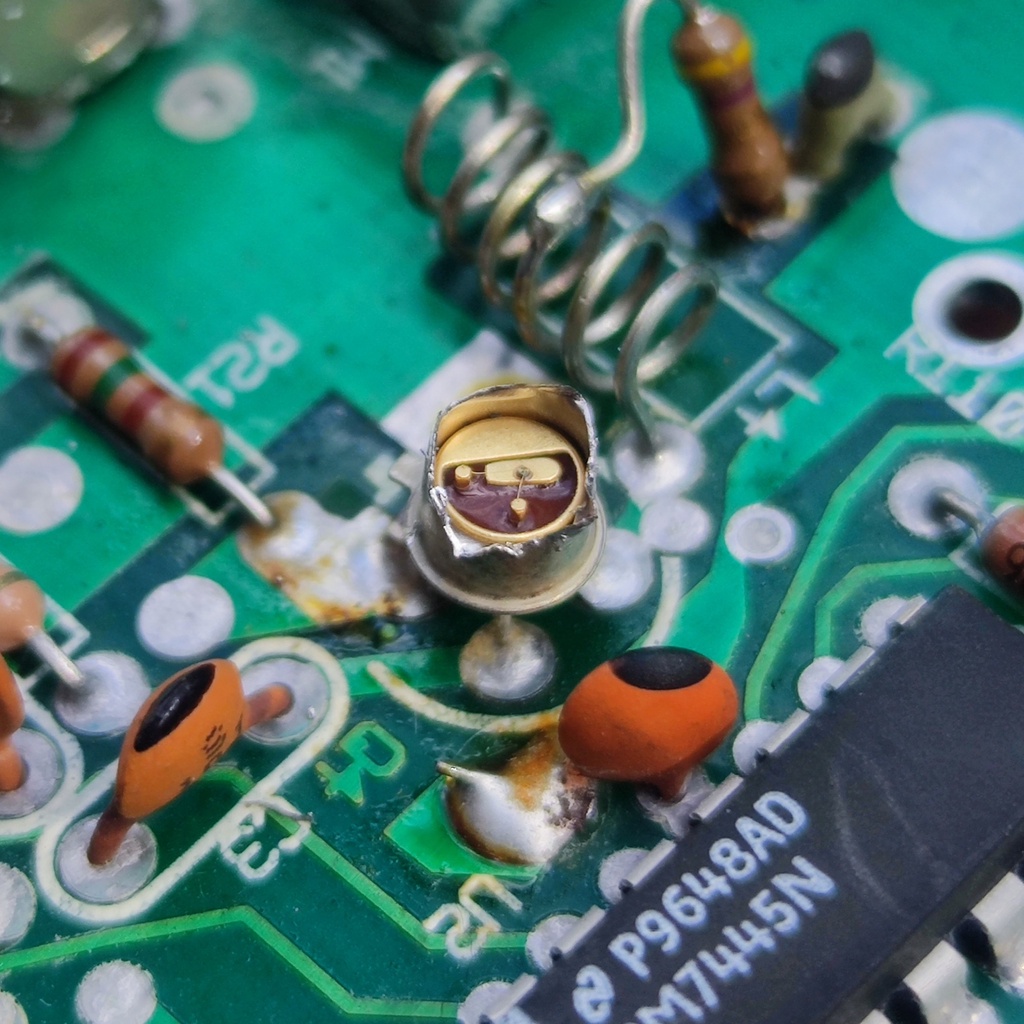 Sò MOTOROLA 2N3250 và 2N3251 thay thế cho 2N3906 trong JLH 1969 và JLH1996