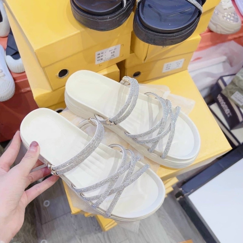 Dép  Bánh Mì Quai Ngang Đá Full hộp xanh