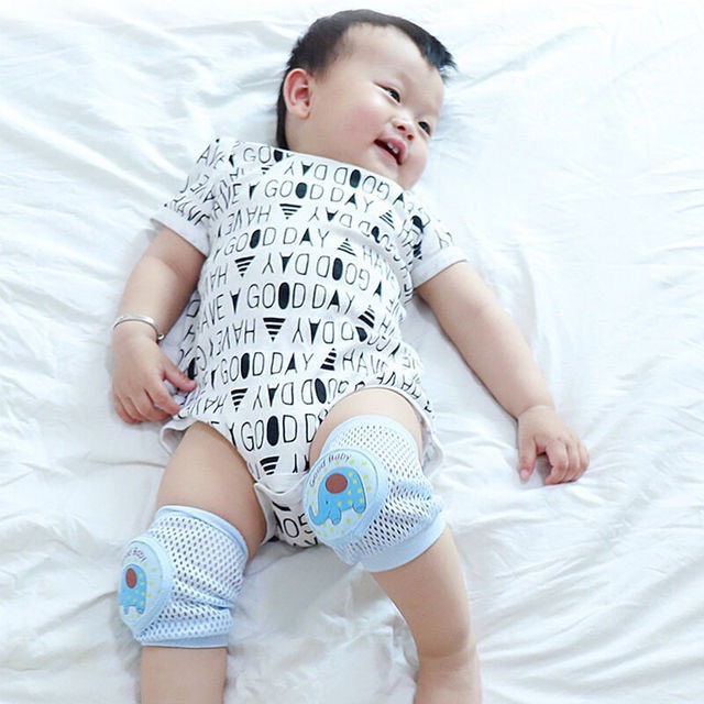 Tất tập bò, vớ tập bò bảo vệ đầu gối cho bé