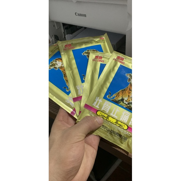 Túi 4 miếng dán đau mỏi vai cổ gáy, lưng, chân body