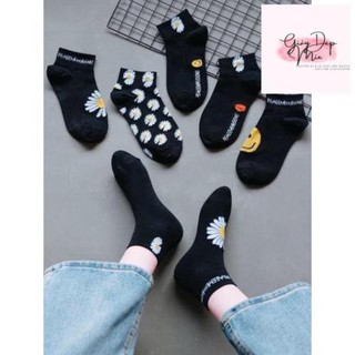 Set 10 Đôi Tất Hoa Cúc Hot Trend ( Đen và Trắng )