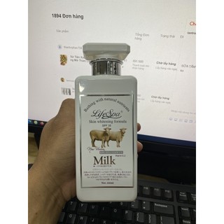 Sữa tắm life spa chiết xuất sữa dê 500ml