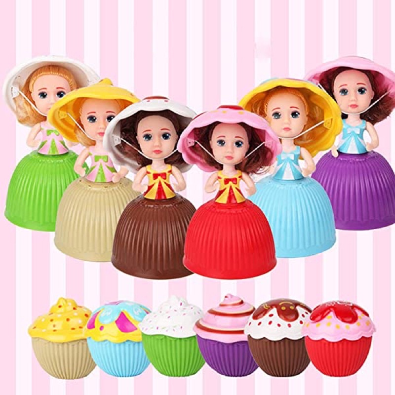 Hộp đồ chơi búp bê Cupcake Surprise, hãng Emco