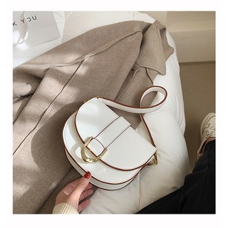 Túi bầu da trơn Charles&Keith đẹp