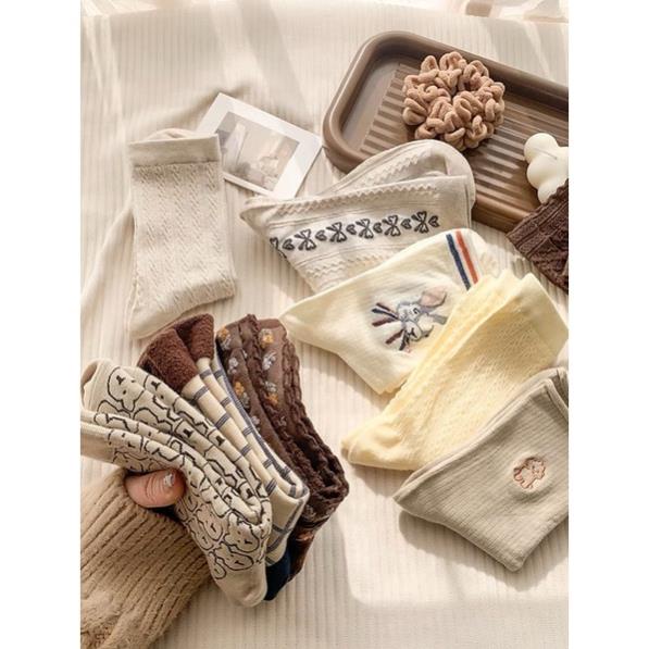 Túi 8 Đôi Tất dệt kim cổ cao thêu hình Phong Cách Vintage Hàn Quốc Mẫu Softie tt17