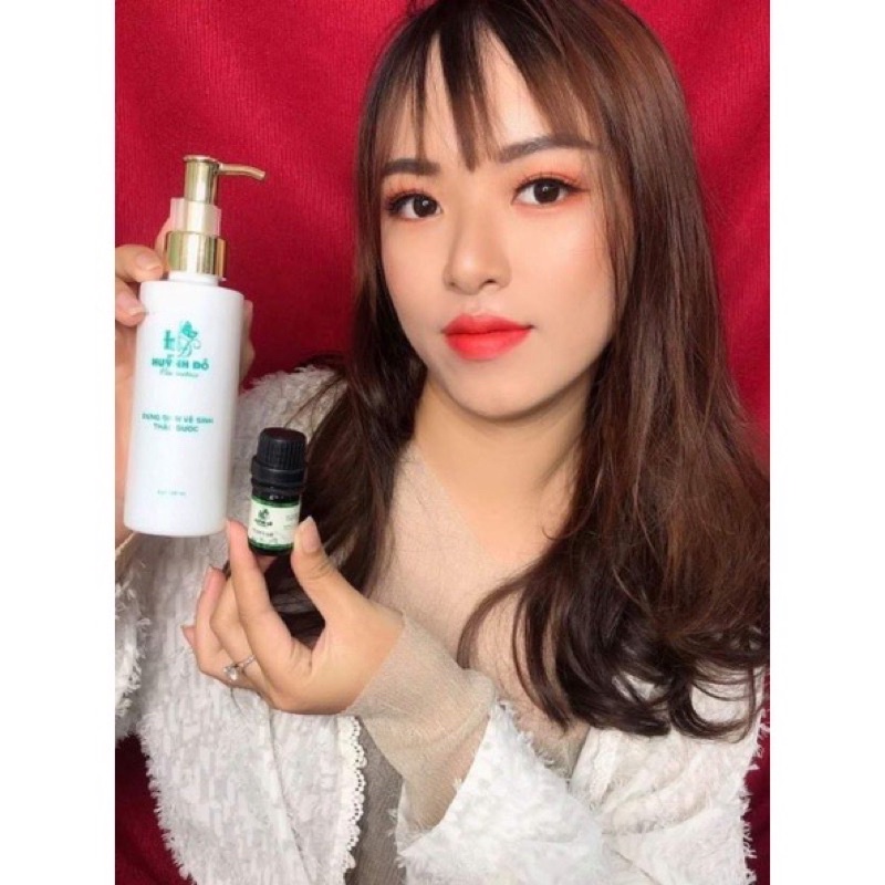 Dung Dịch Vệ Sinh Huỳnh Đỗ Chính Hãng (Chai 150ml Tặng 1 Nước Hoa Vùng Kín)