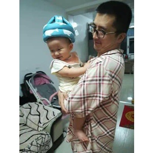 MŨ BẢO HIỂM BÔNG BẢO VỆ ĐẦU CHO BÉ SIÊU TIỆN LỢI