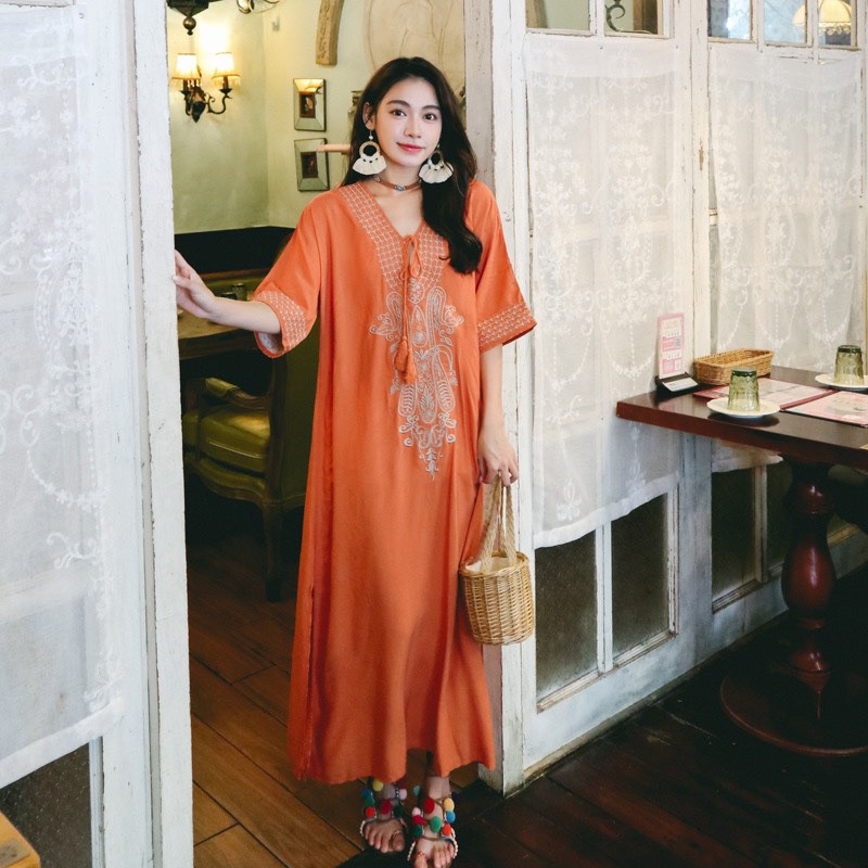 Váy Cam Thêu Trước Vintage