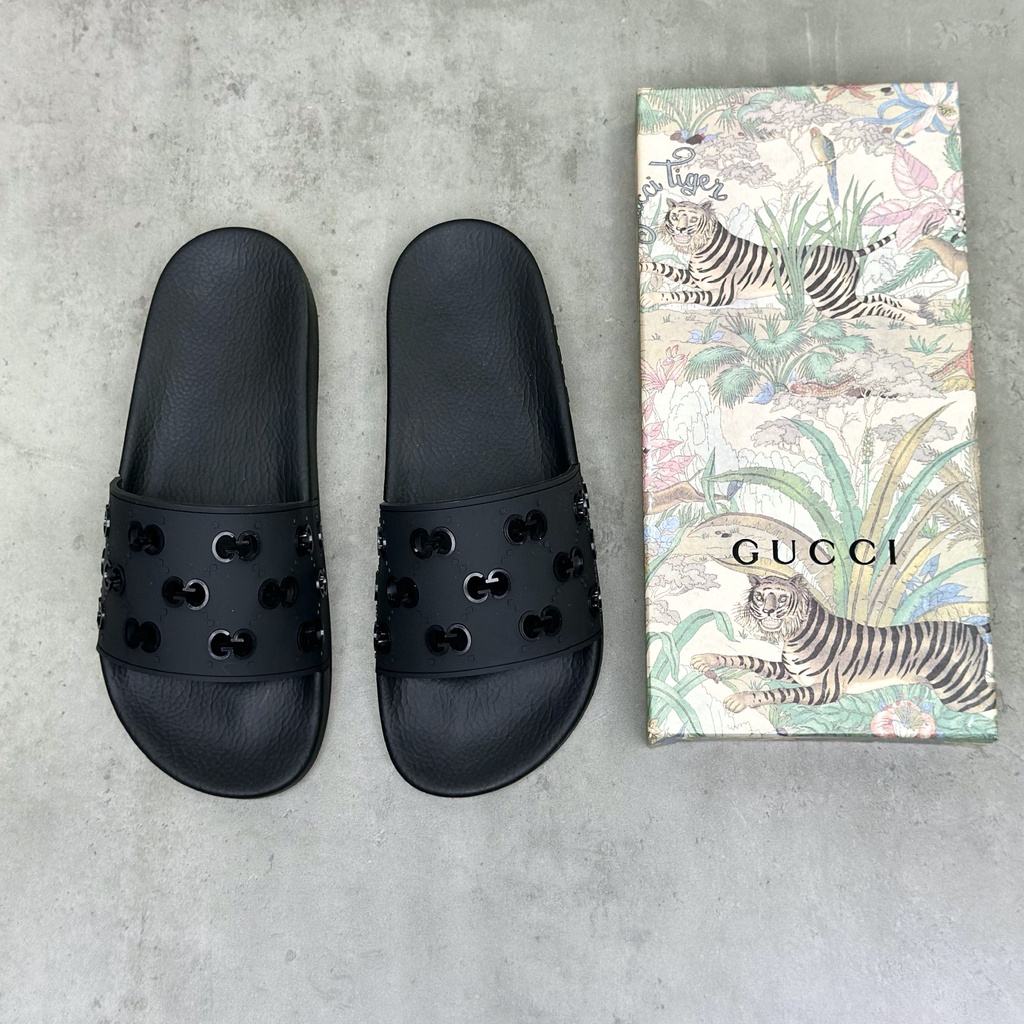 Dép Lê Quai Ngang Gucci Logo Đục Lỗ Đen Full Hàng Quảng Châu