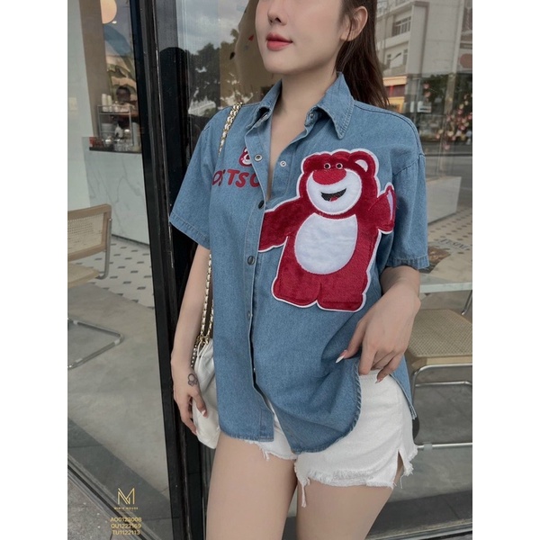 Áo sơ mi jean in hoạ tiết gấu dâu lotso đáng yêu dành cho nữ M512-AN STORE