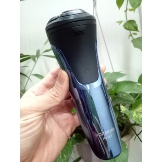 Máy cạo râu cao cấp Poree PS197 Lưỡi cạo cao cấp với 3 đầu lưỡi