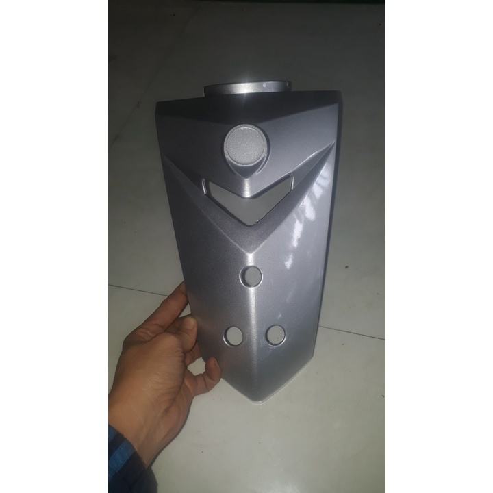 Mặt nạ  3 lỗ gắn cho xe sirius.