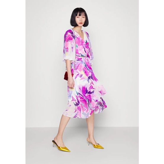 Đầm DKNY chuẩn xịn từng dây kéo khoá