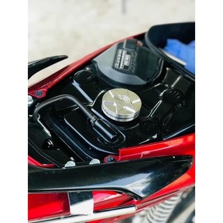 Chụp nắp xăng inox