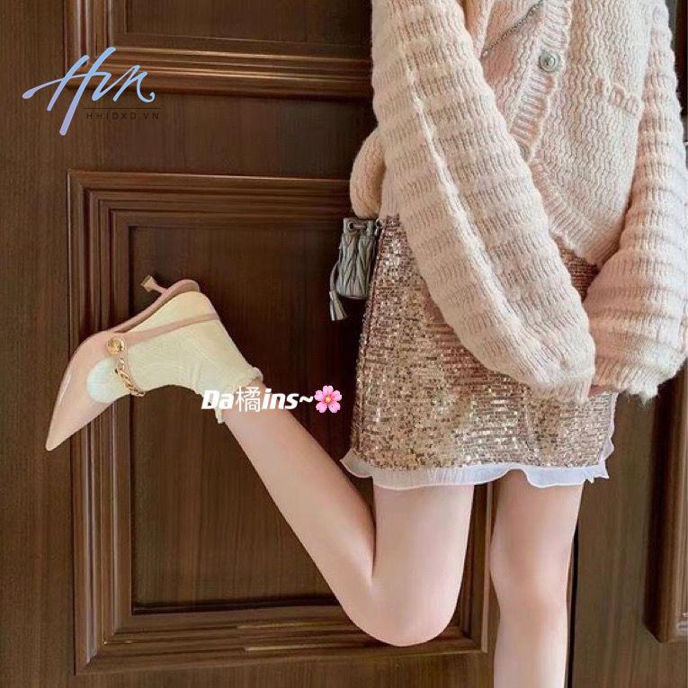 Sandal Cao Gót Mũi Nhọn Hở Ngón Phối Khóa Vàng Phong Cách Thời Trang Hàn Quốc 2023