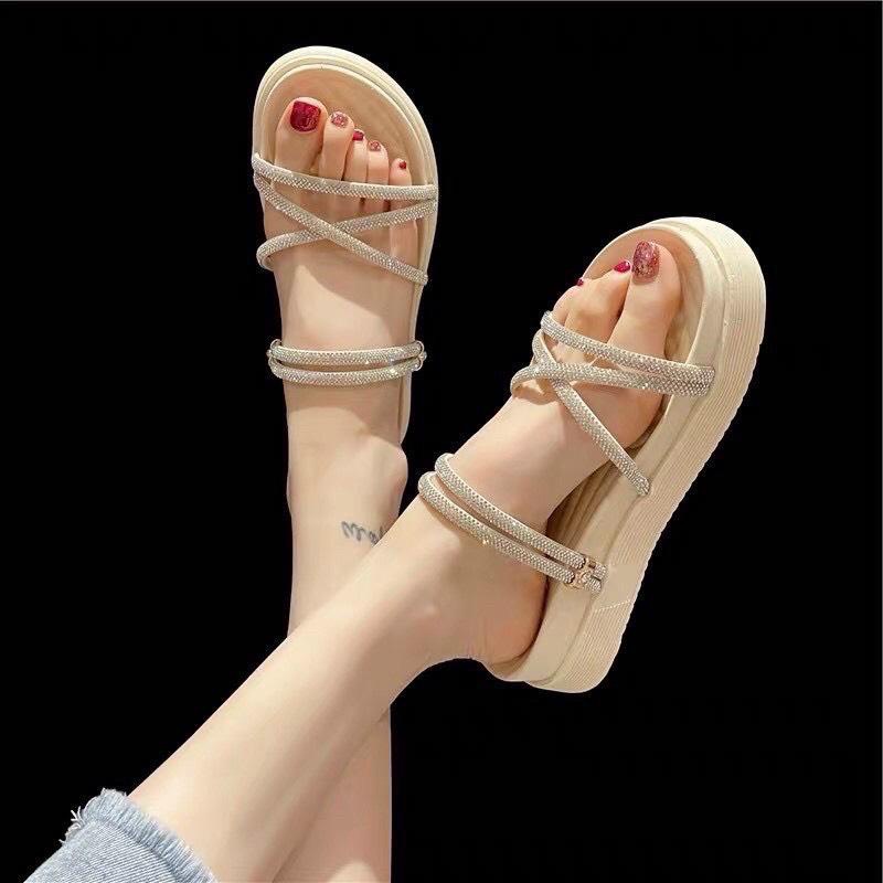 Dép Sandal Mùa Hè Đế Xuồng Dày Hai Quai Đính Đá Thời Trang Mùa Hè - Dép Nữ Đẹp Xỏ Ngón Đính Đá Đi Biển Đi Chơi Cực Xinh
