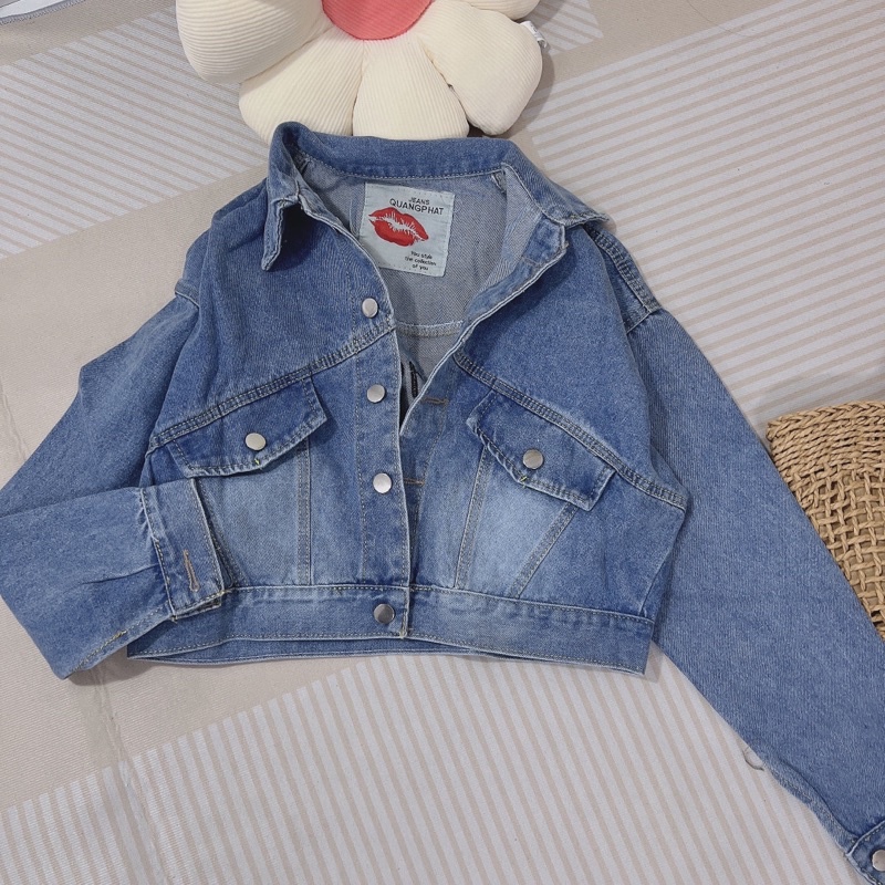 ÁO KHOÁC JEAN CROPTOP CHỮ XINH Ạ