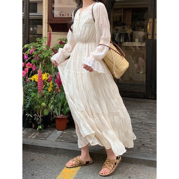 LILY Váy màu trắng vải nhăn dáng dài có thắt eo phong cách Ulzzang tiểu thư cao cấp