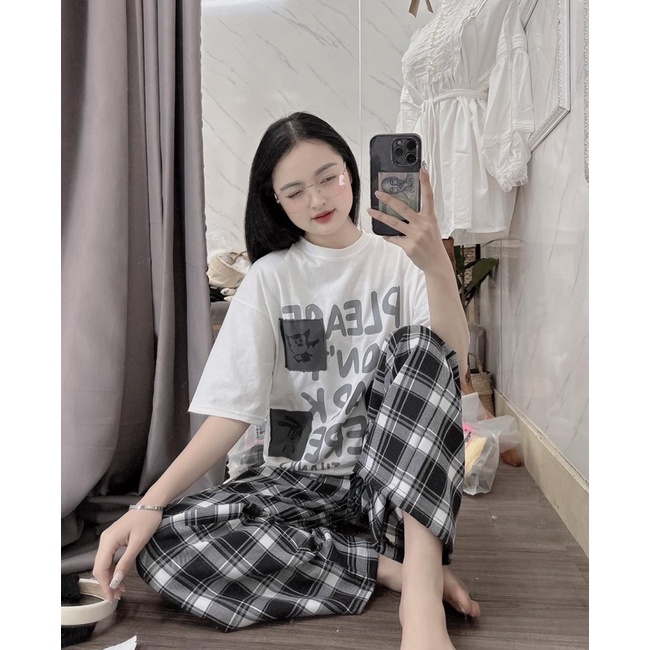 Sét áo PLEASE+quần kẻ đen LN12