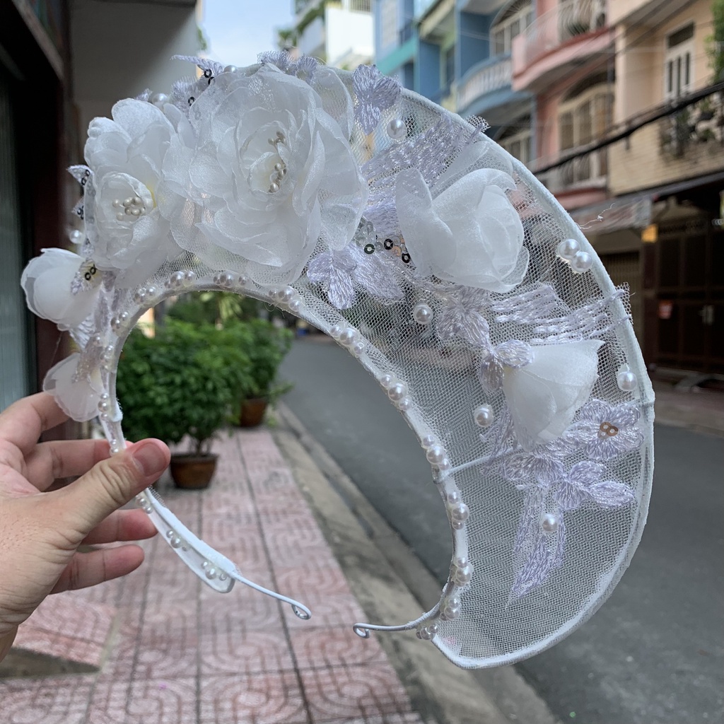 Mấn lưới cô dâu đính hoa voan trắng