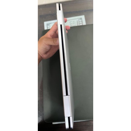 Laptop Dell xps 7390 2-1 i7 1065G7/16G/256G/fullhd touch