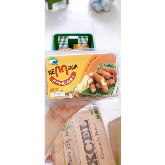 Nem chua nhân phomai