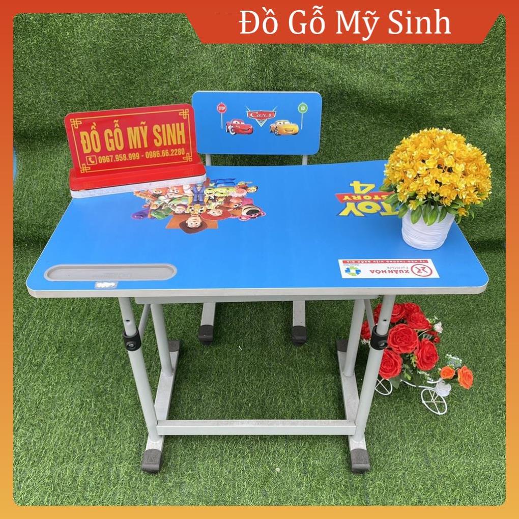 Bàn học sinh Xuân Hoà kèm theo ghế có điều chỉnh tăng giảm lên xuống, Mặt gỗ MDF chân sắt sơn tĩnh điện cao cấp