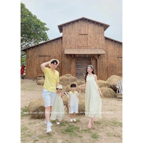 Set gia đình mùa hạ vàng