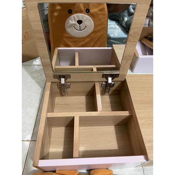 Bàn Trang Điểm Ngồi Bệt GP143 Màu Gỗ ( ngăn kéo trắng ), Bàn Phấn MiNi Gương Gập