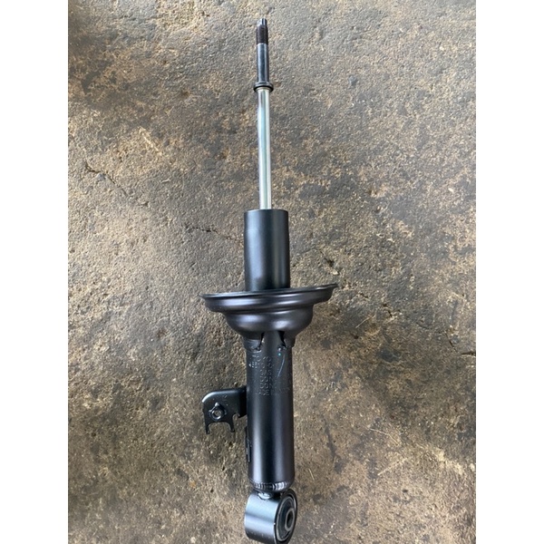 Phuột trước Innova chính hãng