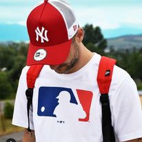 Áo phông nam MLB logo xanh đỏ cao su