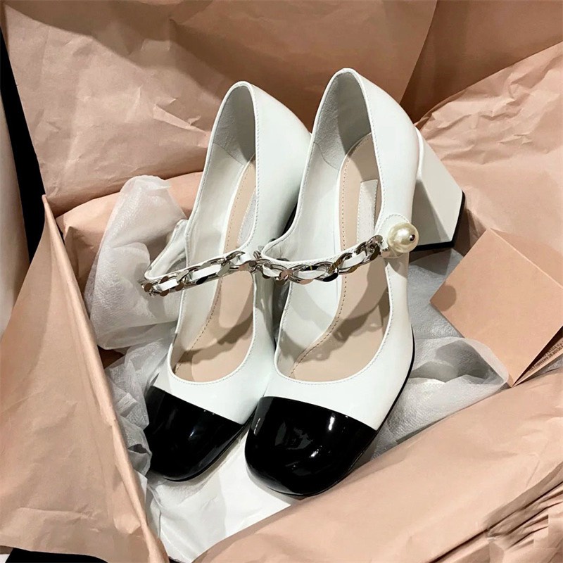 Giày cao gót nữ bít mũi gót vuông 7p quai ngang viền xích sang chảnh