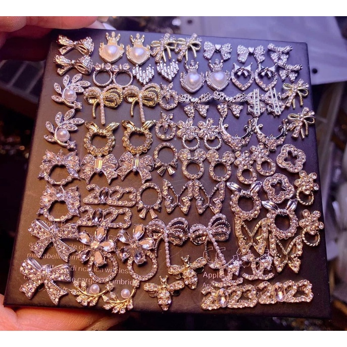 Các mã charm siêu đẹp ạ