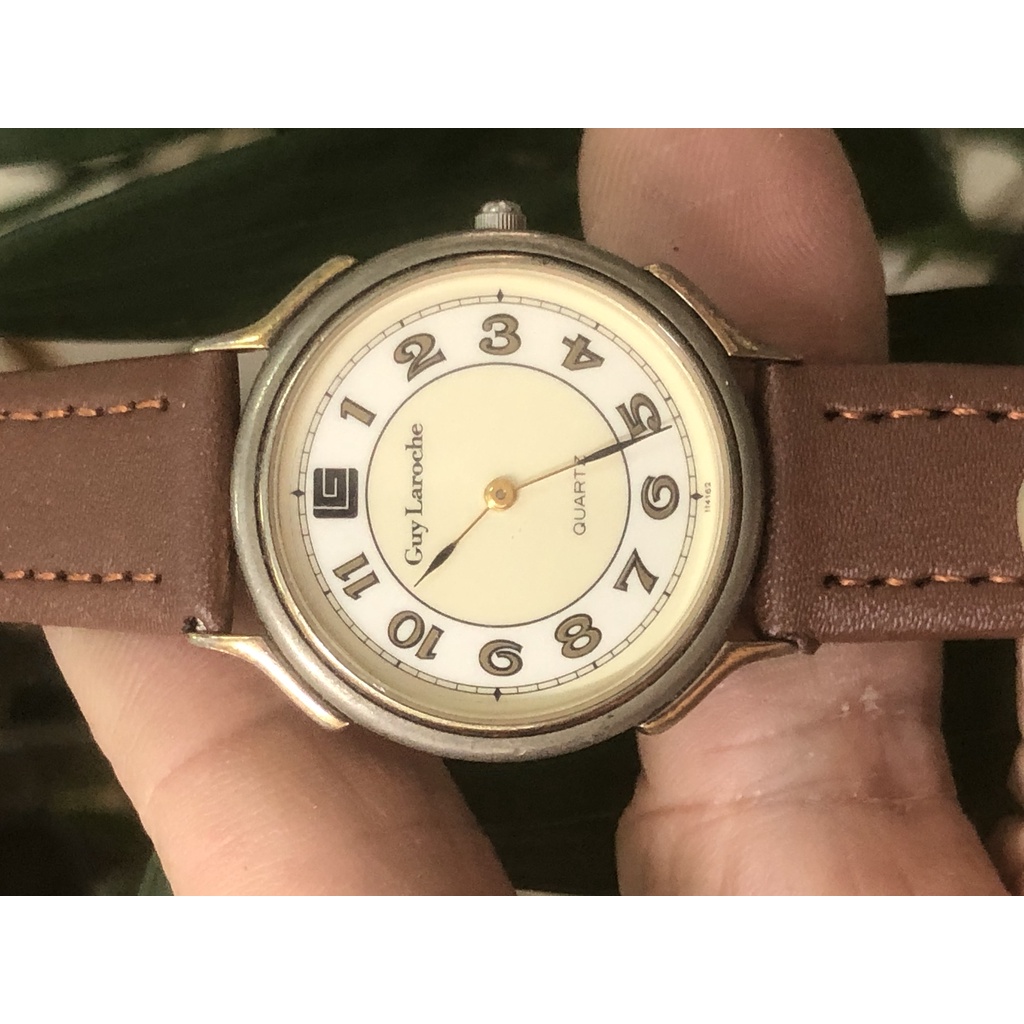 Đồng hồ nữ kiểu cổ hiệu Guy Laroche mặt 30mm
