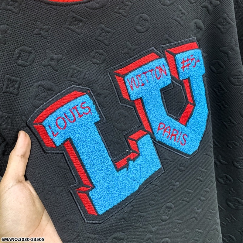 Áo phông nam nữ Eo Vì vải xốp dệt nổi vân hoa thêu logo chữ bông xù xanh bo ống đỏ siêu dày dặn AP125P