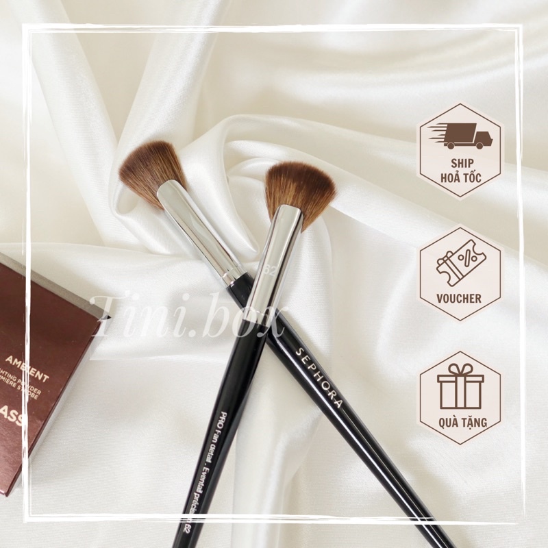 Cọ trang điểm đánh highlight Sephora 62 PRO Fan detail brush