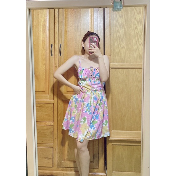 Đầm hoa xoè cột nơ cutout hở lưng