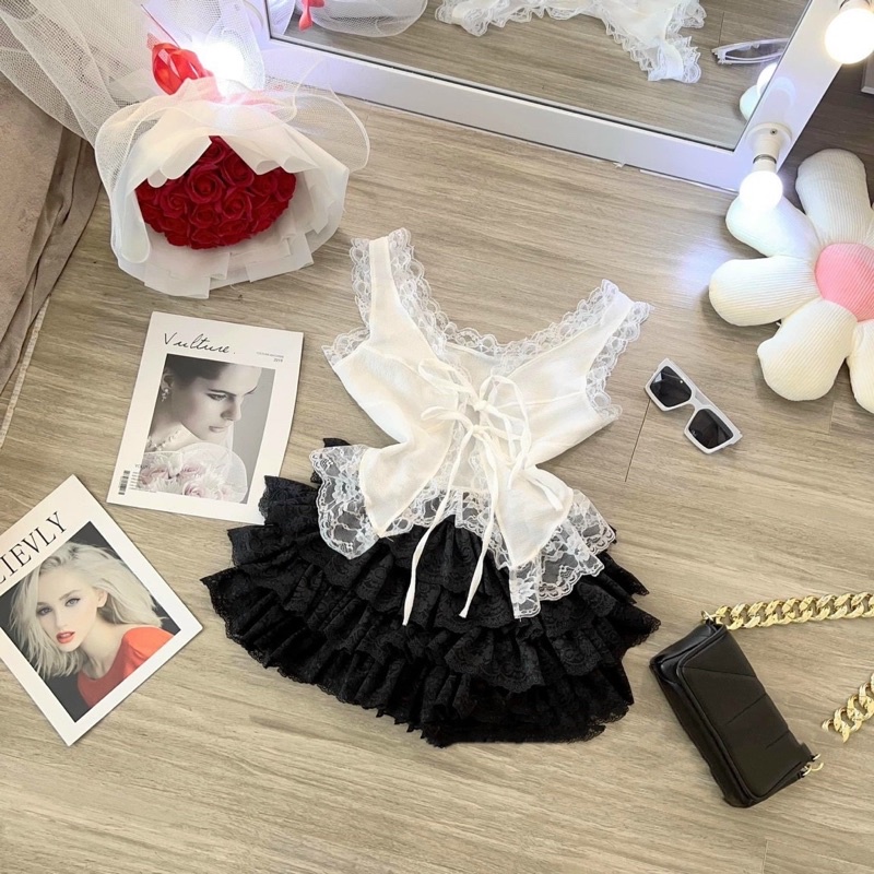 ÁO XỐP CỔ V VIỀN REN DÂY BẢN ĐAN NGỰC CÓ MÚT NGỰC DÀY DẶN