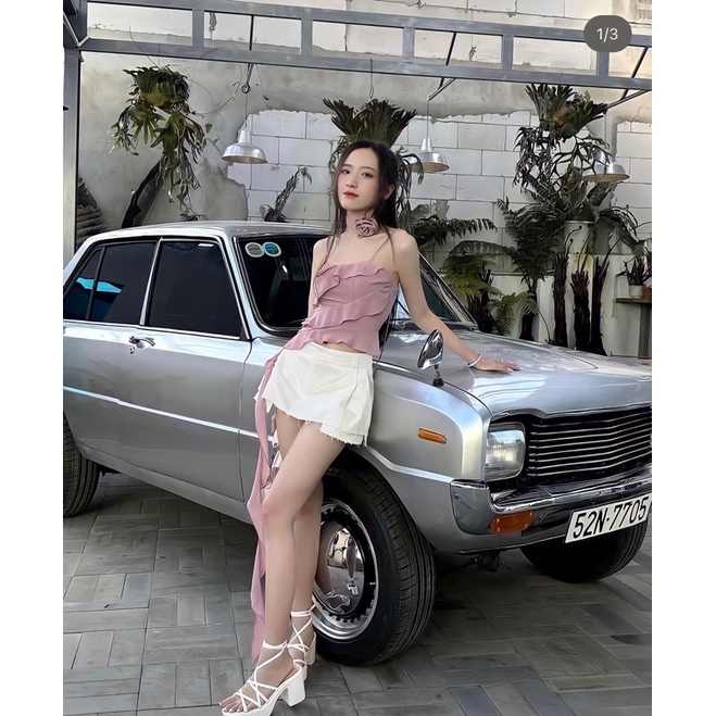 LadyQueen- Áo tua rua vạt xéo kèm bông buộc cổ- Lily Top | BigBuy360 - bigbuy360.vn