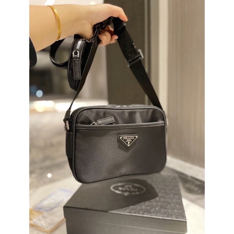 Túi đeo chéo PRADA cái cấp có sẵn Full box