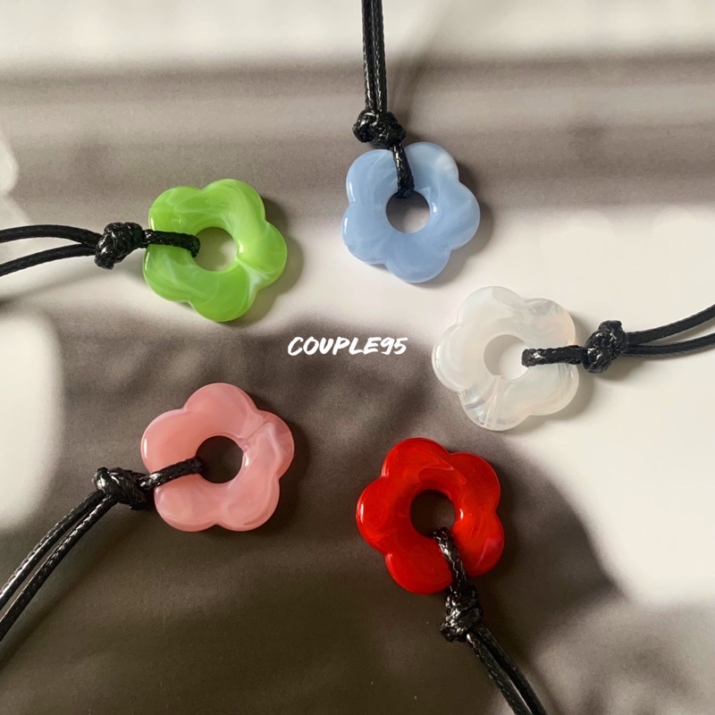 Vòng cổ hoa phai màu