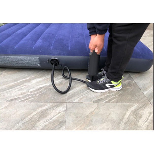 Bơm hơi bằng tay dùng để bơm phao bơi bể bơi