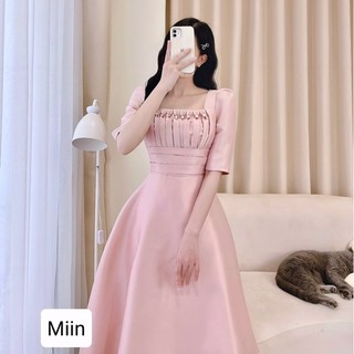 Váy tapta xếp ly eo ngực khâu hạt