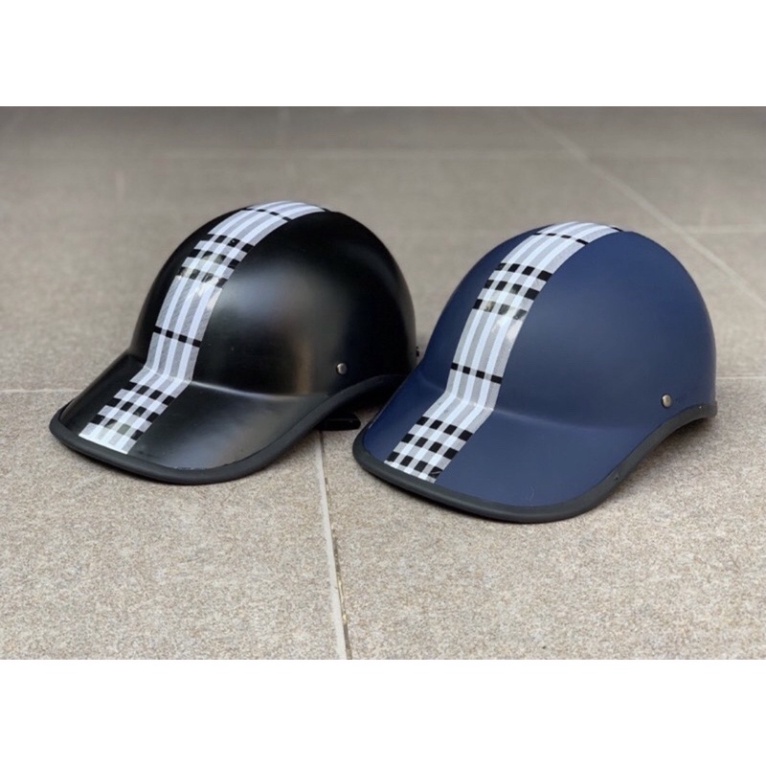 Mũ Bảo Hiểm Lưỡi Trai Kẻ Sọc