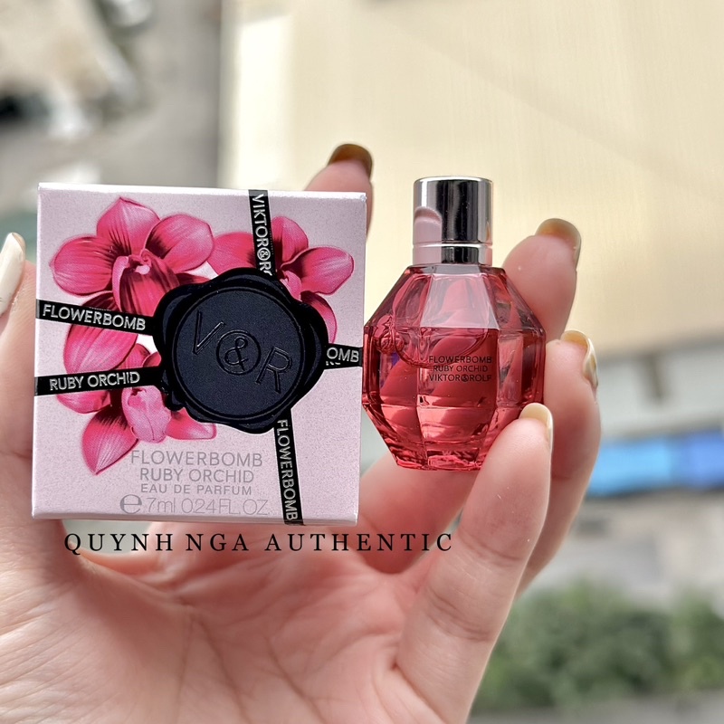 Nước hoa mini 𝐕𝐢𝐤𝐭𝐨𝐫 & 𝐑𝐨𝐥𝐟 𝐅𝐥𝐨𝐰𝐞𝐫𝐛𝐨𝐦𝐛 𝐑𝐮𝐛𝐲 𝐎𝐫𝐜𝐡𝐢𝐝 𝐄𝐃𝐏